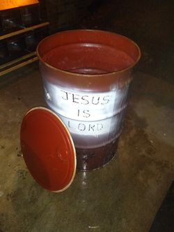 Barn Custom Cut Out Barrels 55 Gallon Thick Army Cargo Barrels Comes With The Steel Lid I Freehand All The Letters