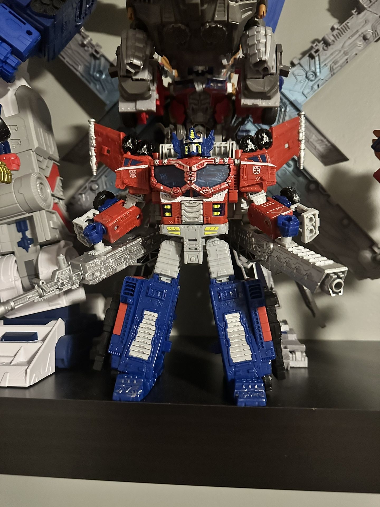 Transformers WFC Galaxy Upgrade Optimus Prime