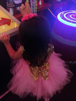 Vestido Rosa con Dorado Excelentes condiciones