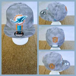 MIAMI DOLPHINS NFL FOOTBALL 🏈 SNAPBACK HAT. 