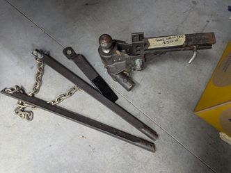 Weight Distribution Hitch with Sway Control