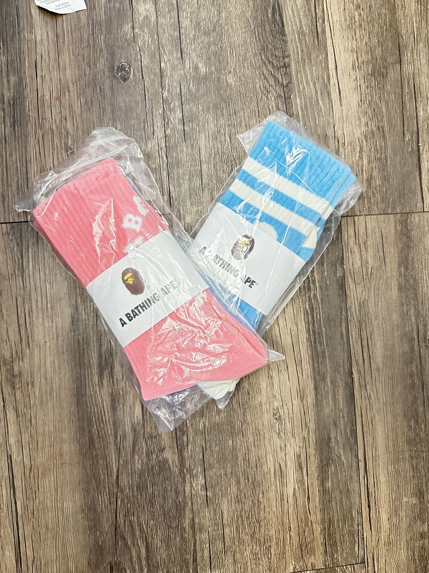 AUTHENTIC BAPE SOCKS