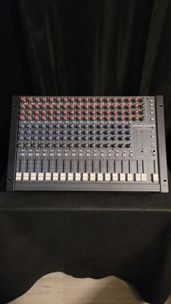 Mackie 1604‑VLZ PRO 16‑Channel Mixer + Mackie XLR10 Rack I/O Expander – Complete System
