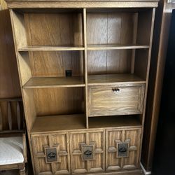 Traditional 5 Shelf Bookcase With Storage