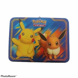 Pokemon Lunch Box And 235 Random Pokemon Cards 