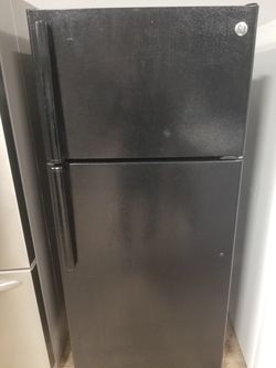 GE top freezer refrigerator