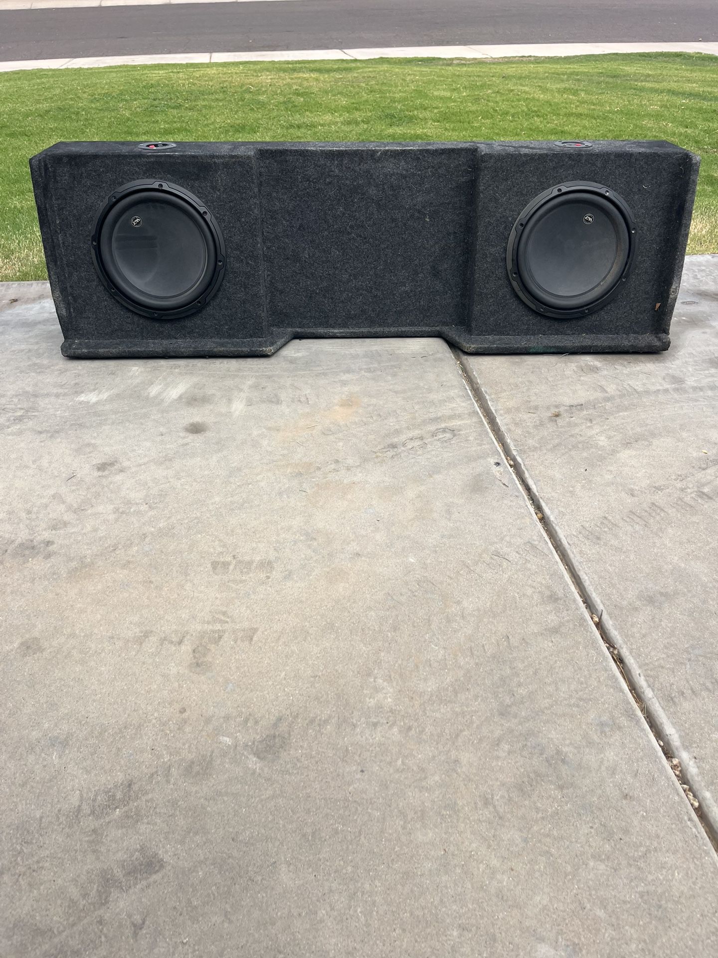 Two 10 Subs In Box 