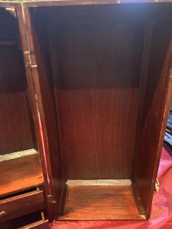 Vintage Doll Closet