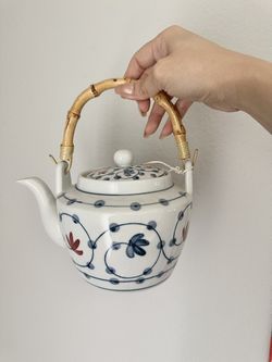 Two Tea Pot Set, Bamboo, Traditional Tea Pots 