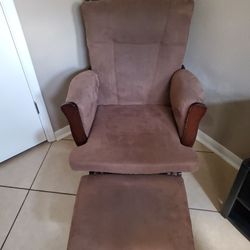 Rocking Chair With Ottoman 