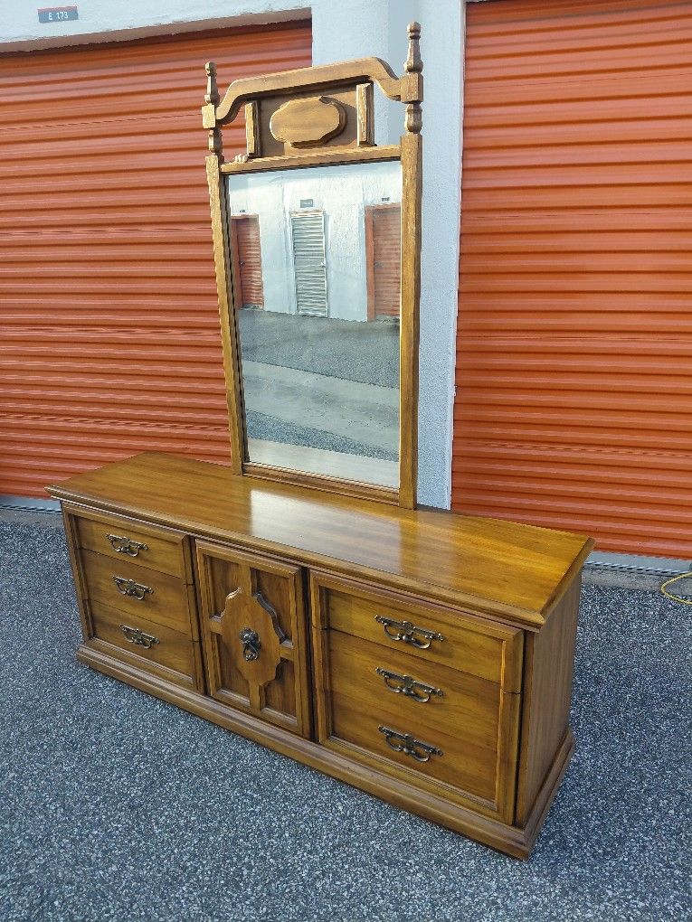 Long Dresser Sideboard with Tall Mirror