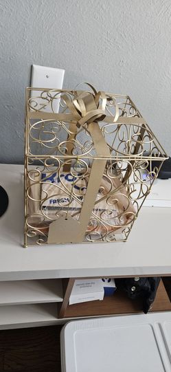 Gold gift card box