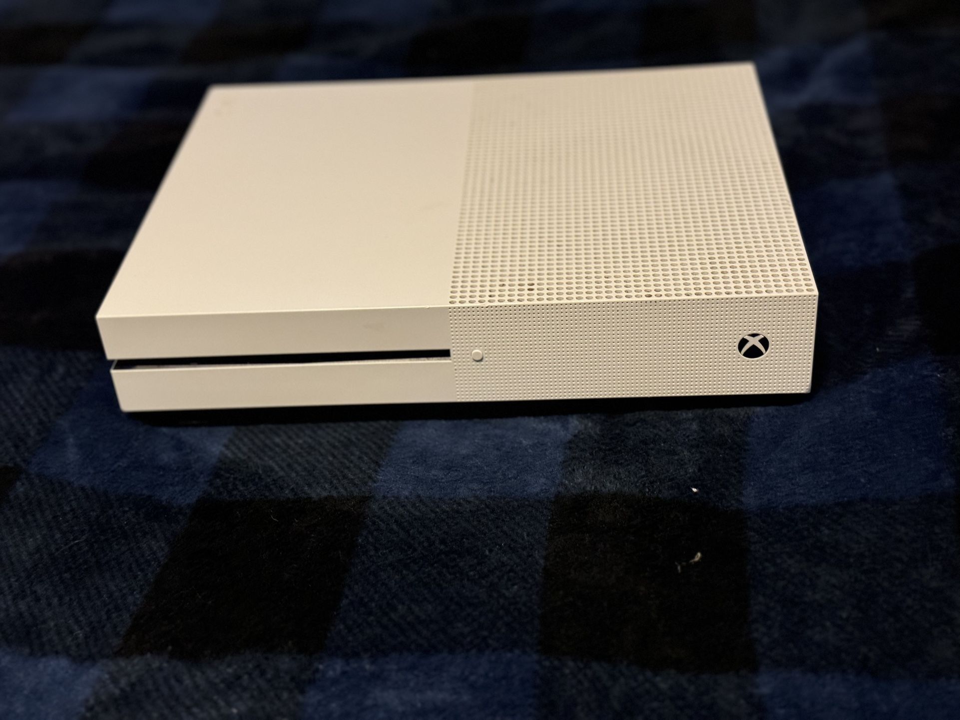 Xbox One S