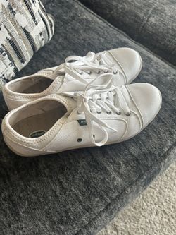 Dr Scholl’s White Sneakers