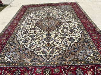 11' × 8'6" Oriental Hand-Knotted Persian Rug in Mint Condition
