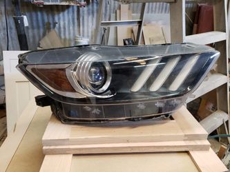 2015 mustang headlight