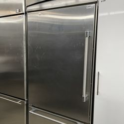 Thermador 36” Built In Refrigerator Used Bottom Freezer In Stainless Steel 