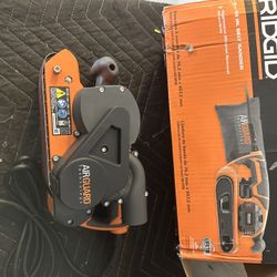 RIDGID 6.5 Amp Corded 3 in.W x 18 in.L Heavy-Duty Variable Speed Belt Sander with AIRGUARD Technology