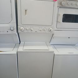 Kenmore Stackable Washer And gas Dryer Heavy Duty Super Large Capacity In Excellent Condition 