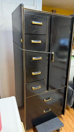 Armoire Cabinet