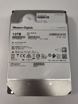 LOT OF (43) Western Digital Ultratstar 10TB/7.2k/12GB/s SAS 3.5" Hard Drives