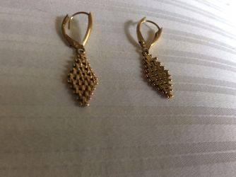 Gold earrings