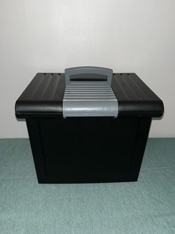 Plastic box with lid for any use