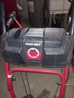 Troybilt Storm 2410 Snowblower
