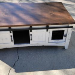 Farm house Coffee TABLE with barn doors