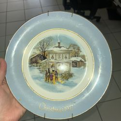 antique vintage plates