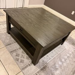 Ashley Furniture Coffee Table 