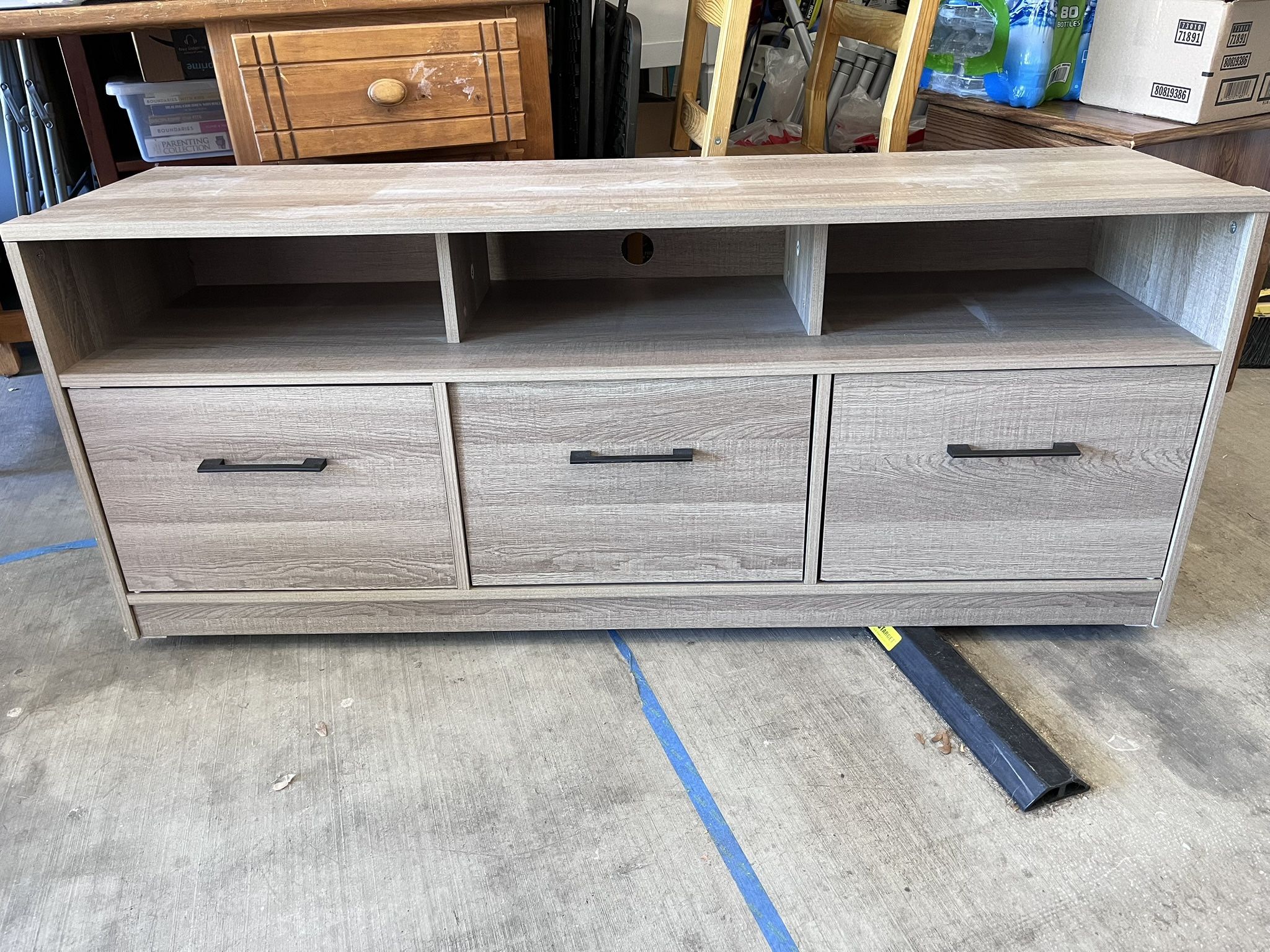 TV Cabinet 