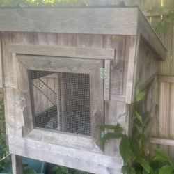 Animal Cage Hut