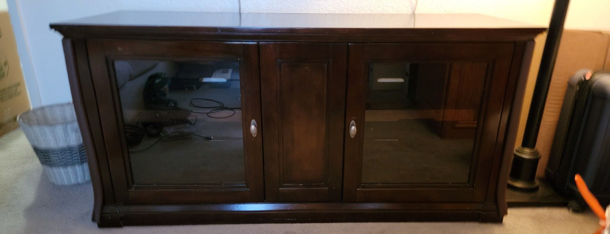 Tv Stand Solid Wood ( Costco)
