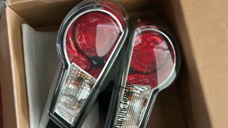 Tail lights