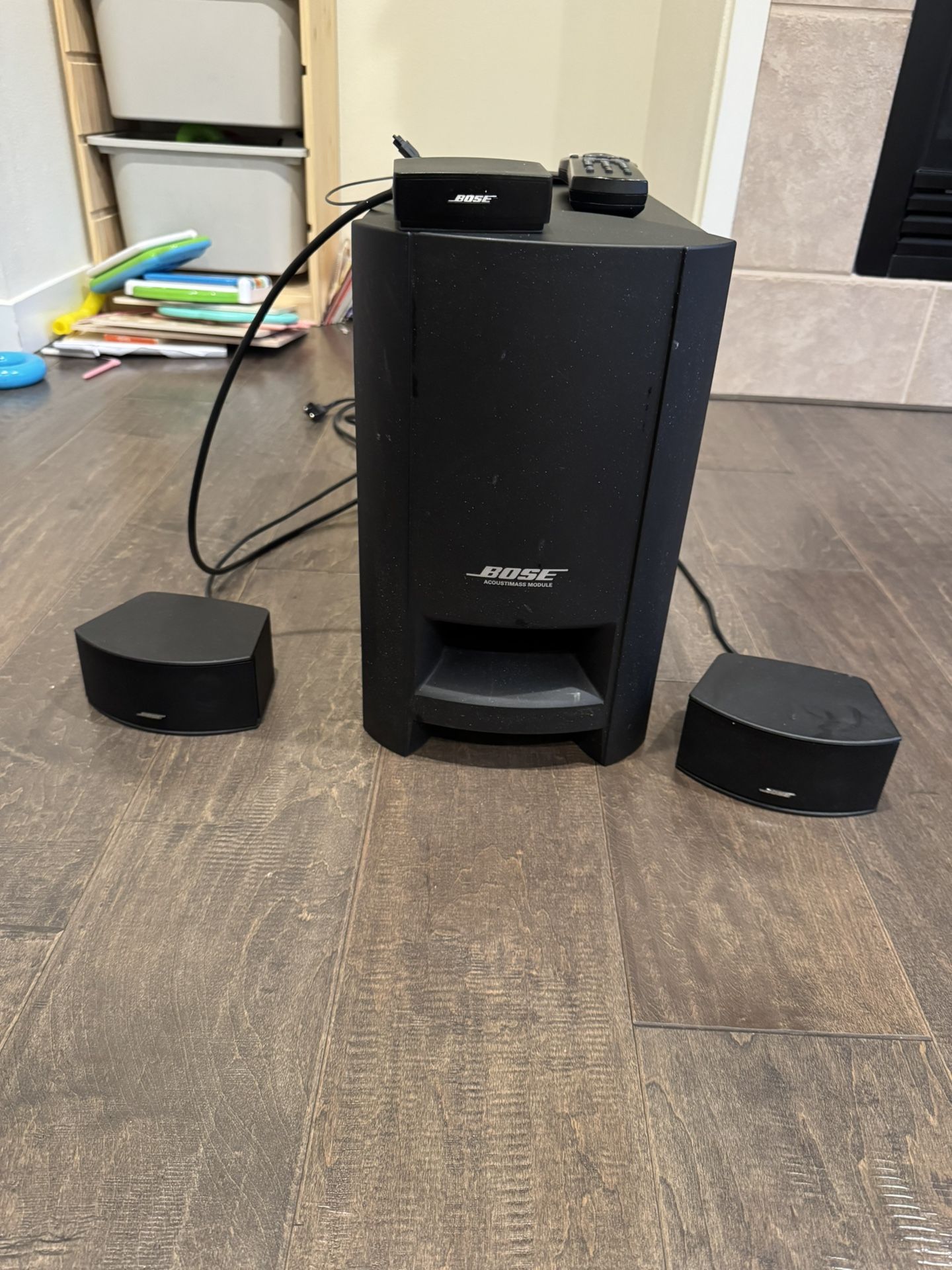 Bose CineMate Series II 2.1 Speakers + Subwoofer – Great Sound Quality