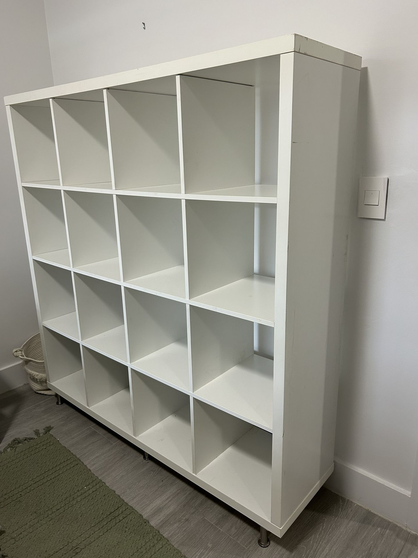Modern White Cube Shelf - 4x4 Grid (16 Cubes) - Great Condition