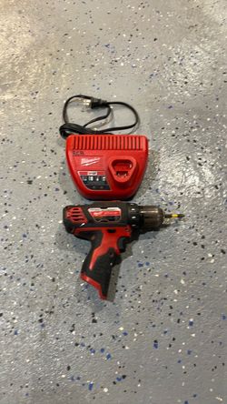 Milwaukee M12 Drill/Driver