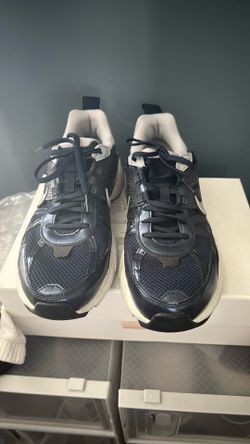 Nike v2k sz10.5
