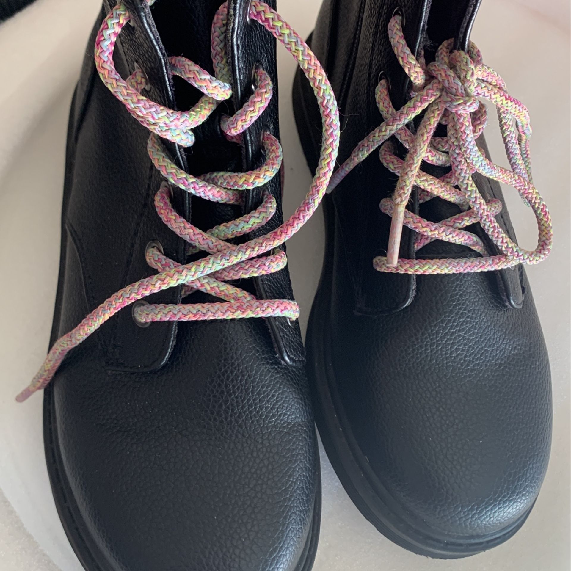 Pre-owned Girls Boot Size 3 Art Class Collection