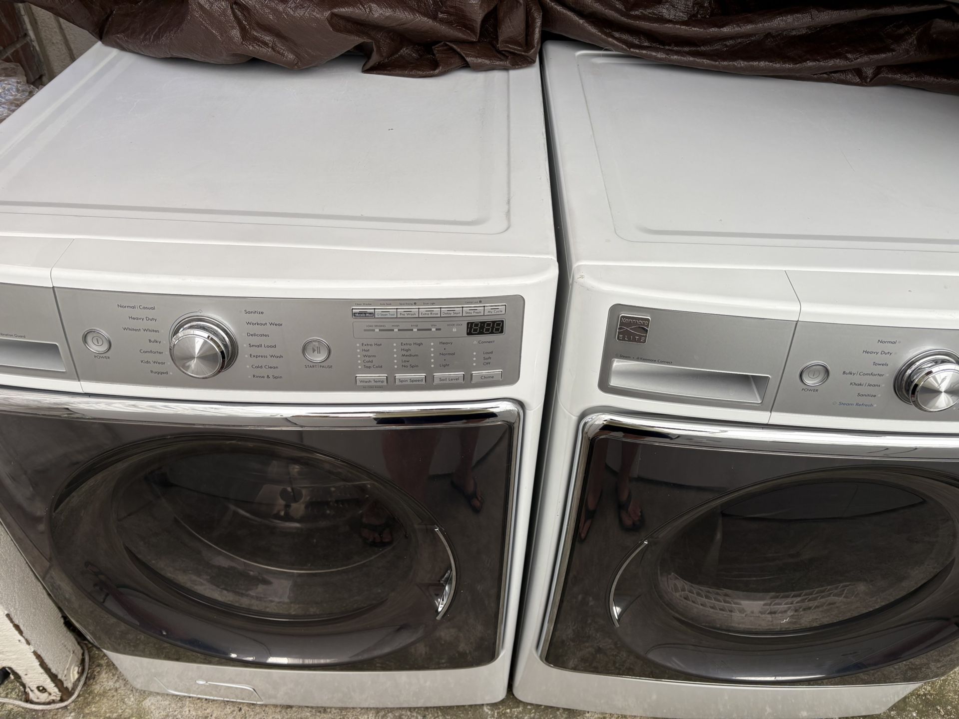 Like New Kenmore Mega Size Front Loader Washer Steam Gas Dryer Set