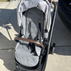 Graco stroller with infant car seat included 