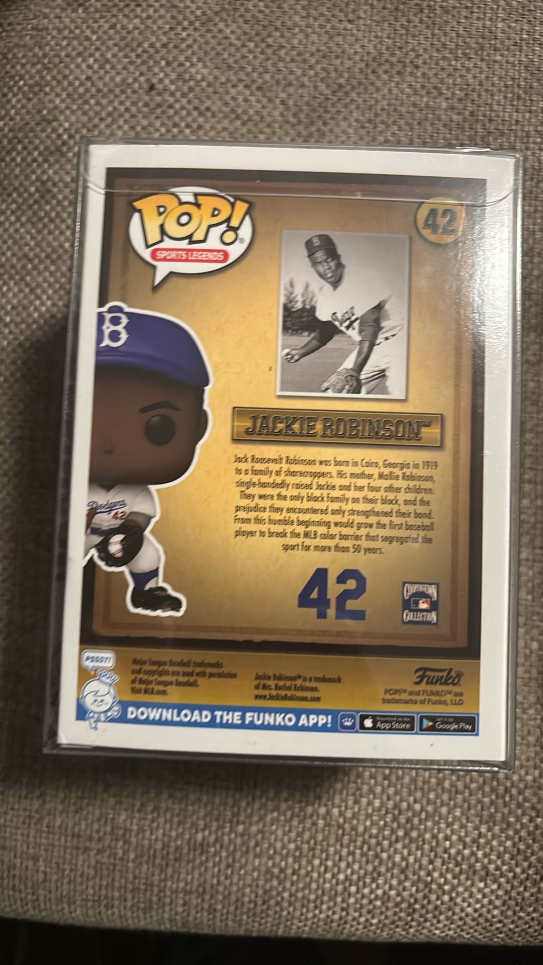 Glassed jackie robinson funko pop main image 1