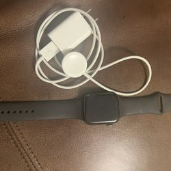 Apple Watch SE 44MM
