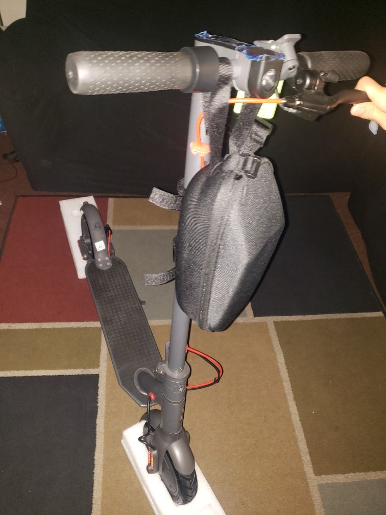 Electric scooter