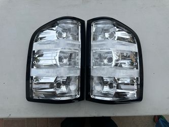 07-14 Chevrolet Silverado Clear Tail Lights