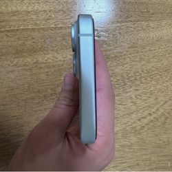 iPhone 15 128gb 