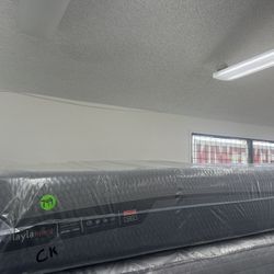 CALIFORNIA KING SIZE LAYLA HYBRID MATTRESS & BOX SPRINGS BED SET