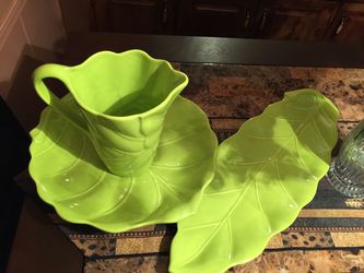3 PIECES PORCELAINS