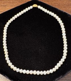 Vintage Hand Knotted 6mm Baroque Fresh Water Pearl w/ 10k gold Clasp Necklace - 16”